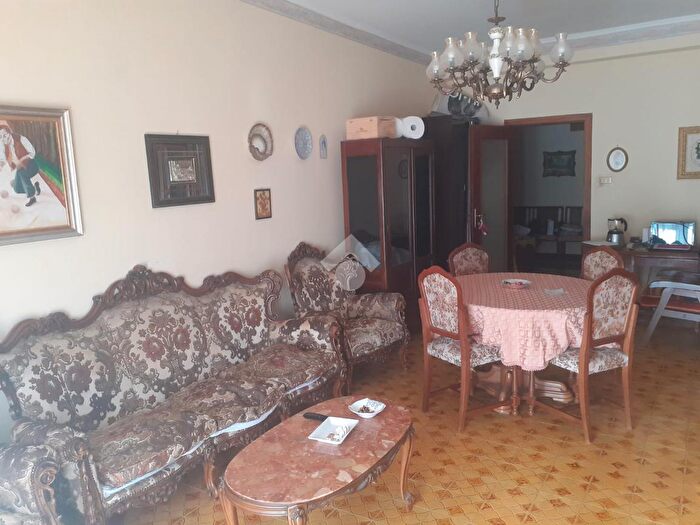 Appartamento trilocale in vendita in Via Principe Lancellotti, Lauro