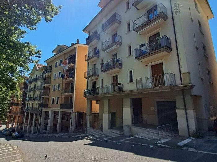 Appartamento bilocale in affitto in Rampa Macello, Emanuele II C Colombo Morelli e Silvati, Avellino