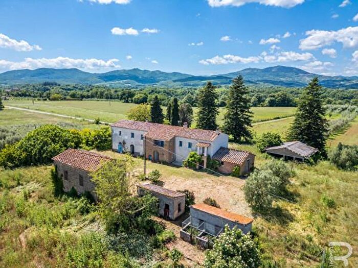 Casa con 5 locali in vendita in Strada Provinciale Montorio, Sorano