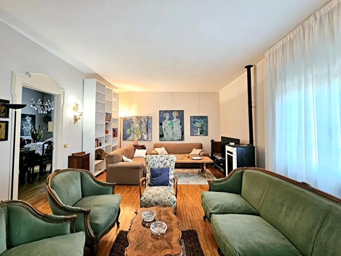 Casa con 5 locali in vendita in Via Francesco Minorello, Este