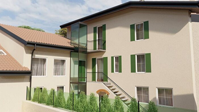 Case in Vendita e in Affitto - 3