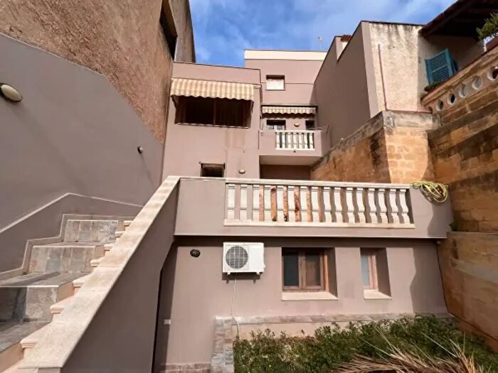 Casa trilocale in vendita in Via Sirtori, Marsala