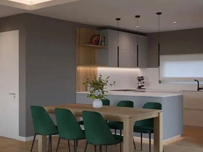 Appartamento trilocale in vendita in Via Rudena, Padova