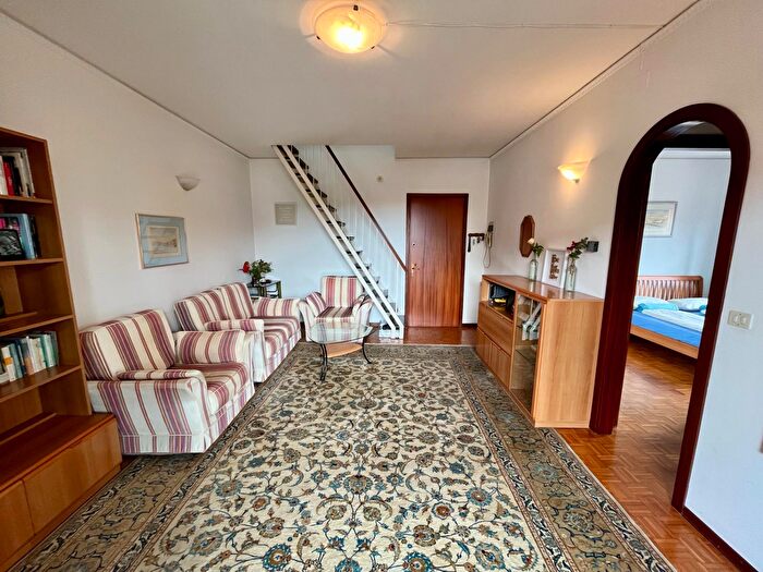 Appartamento bilocale in vendita in Via U Saba, Grado