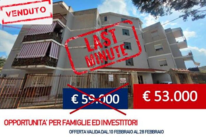 Appartamento trilocale in vendita in Via Annibale, Messina