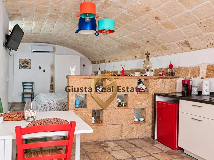 Appartamento bilocale in vendita in Vico De Mitri, Mesagne