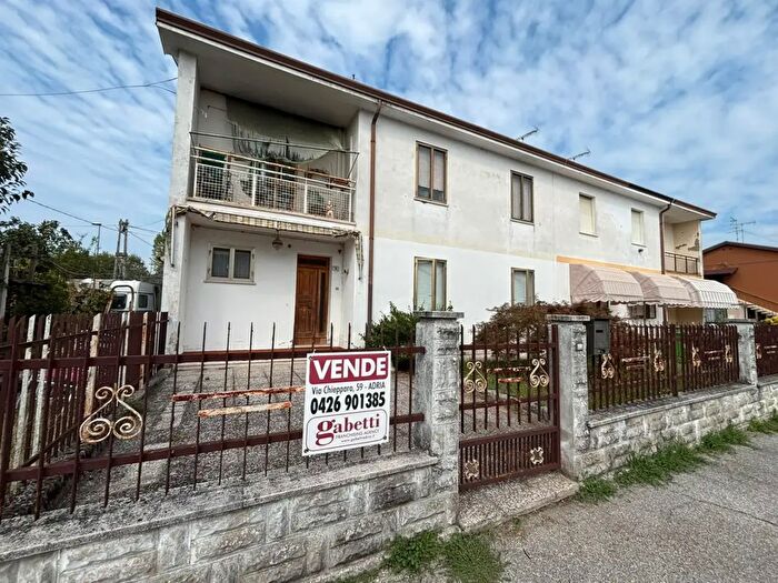 Appartamento quadrilocale in vendita in Papozze Via Gramsci, Papozze