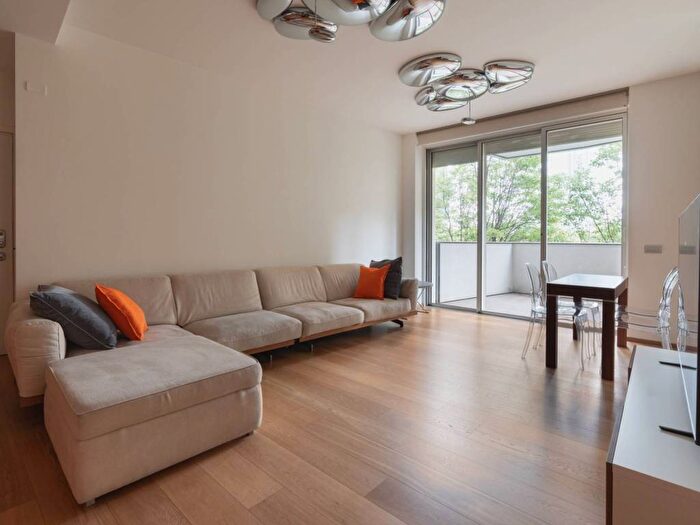 Appartamento con 6 locali in affitto in Via Ambrogio Spinola, City Life, Milano