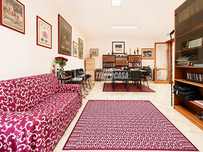 Appartamento quadrilocale in vendita in Via Giosuè Carducci, Oristano
