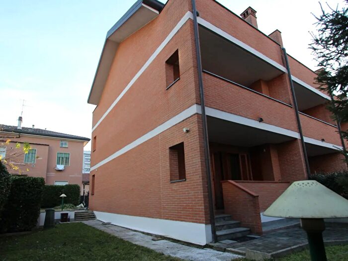 Casa con 5 locali in vendita in Via Monte Gran Sasso, Cinisello Balsamo
