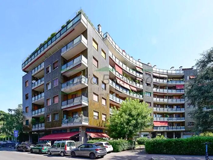 Appartamento trilocale in vendita in Via San Gottardo, Monza
