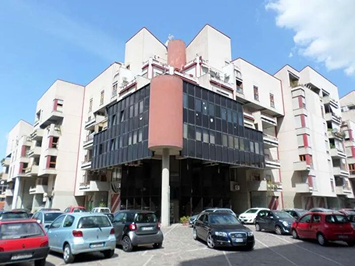 Appartamento trilocale in vendita in Piazza della Libertà Rende, Rende