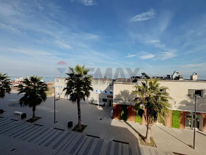 Appartamento con 5 locali in vendita in Via Lungomare di Gualdo, San Vito Chietino