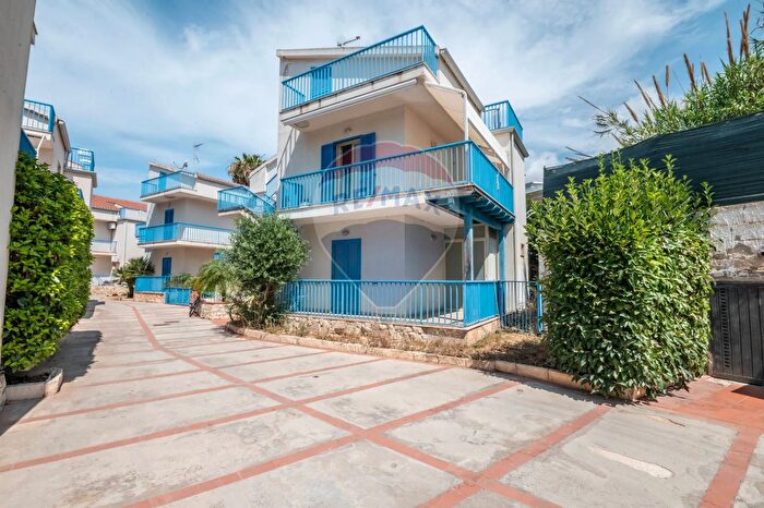 Appartamento trilocale in vendita in Via Vulcano, Ragusa