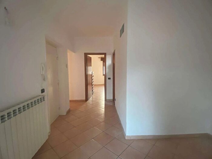 Appartamento trilocale in vendita in Via Dante Alighieri, San Giorgio Piacentino