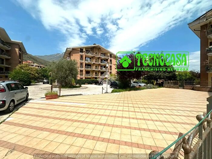 Appartamento quadrilocale in vendita in Via De Nardi, Mercogliano