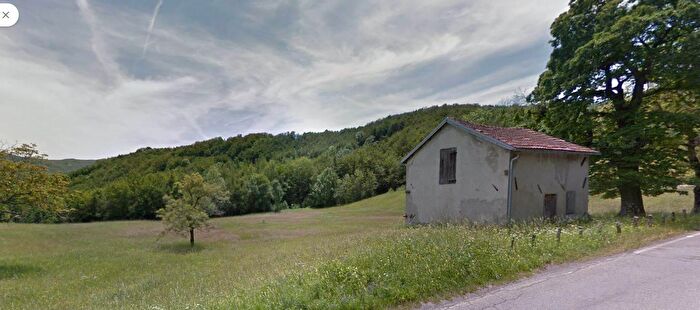 Casa quadrilocale in vendita in Frassinoro