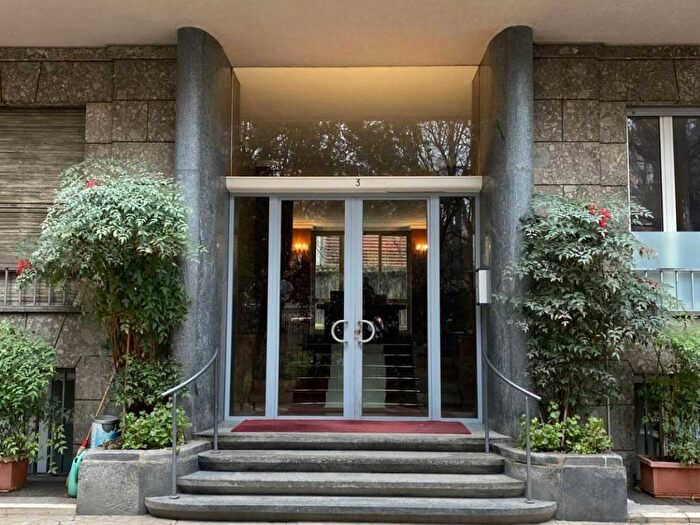 Appartamento con 5 locali in affitto in Via Alfonso Lamarmora, Quadronno Crocetta, Milano