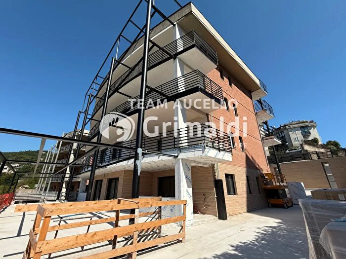 Appartamento trilocale in vendita in Via Panoramica, Salerno