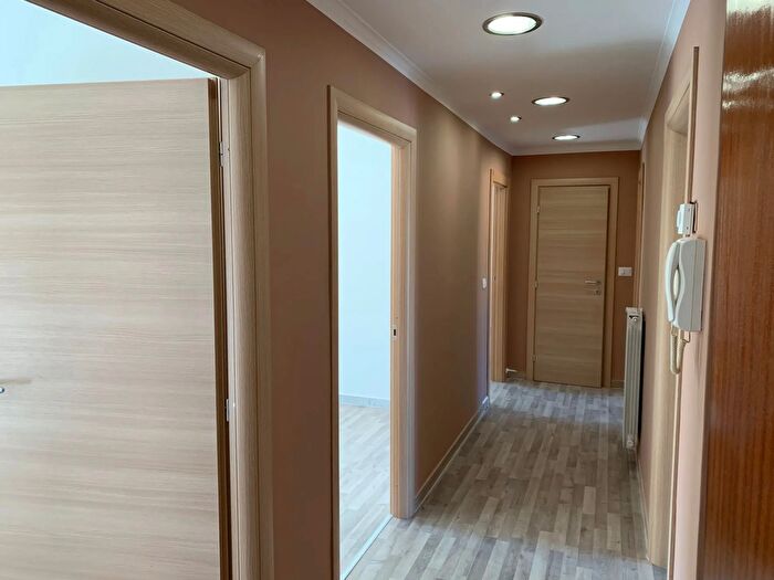 Appartamento con 5 locali in vendita in Via Generale Carlo Alberto dalla Chiesa Isernia Isernia, Isernia