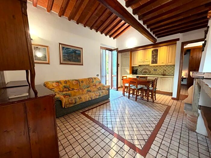 Appartamento quadrilocale in vendita in Riparbella