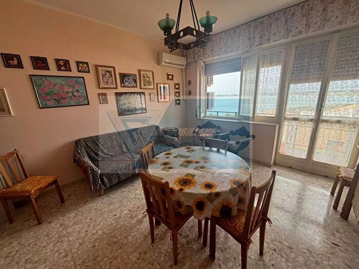 Appartamento quadrilocale in affitto in Siracusa