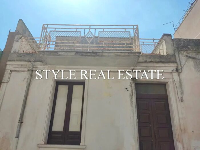 Casa quadrilocale in vendita in Via Camillo Cavour, Canicattini Bagni