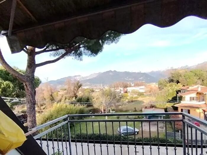 Appartamento monolocale in vendita in Massa