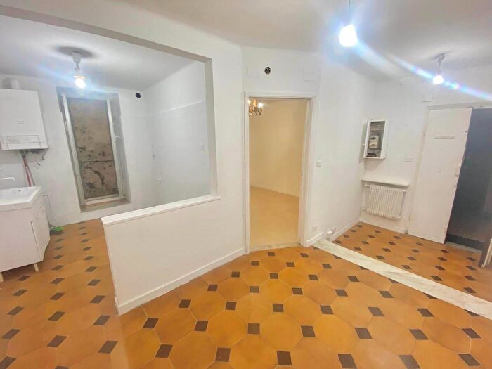 Appartamento bilocale in vendita in Genova