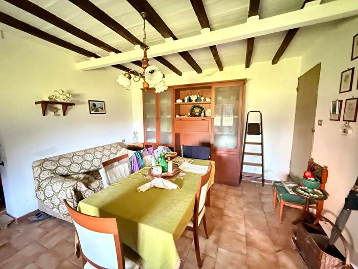Casa con 8 locali in vendita in Sermide e Felonica