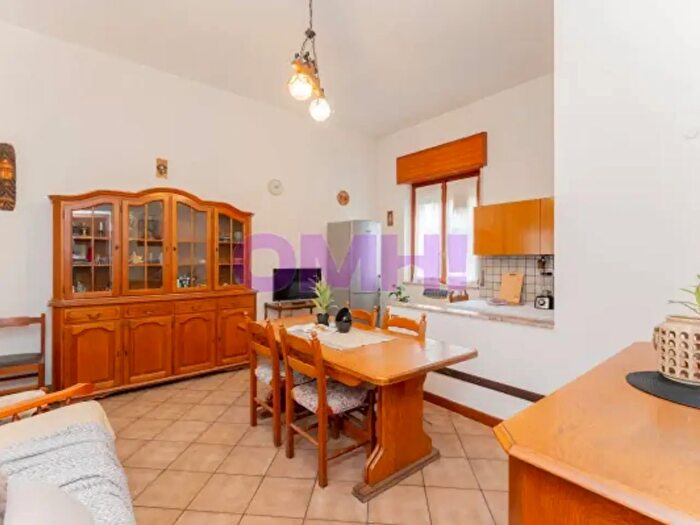 Casa con 5 locali in vendita in Viale Europa, Samarate