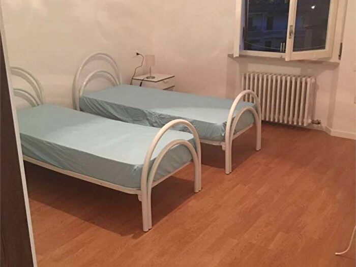 Appartamento trilocale in affitto in LARGO SARNANO, Piano, Ancona