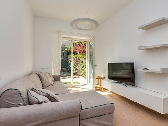 Appartamento bilocale in affitto in Piazza Albania, Aventino, Roma