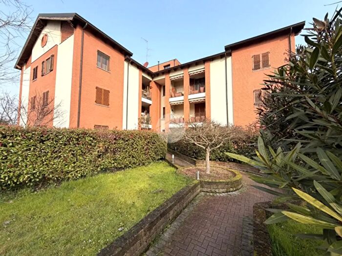 Appartamento bilocale in affitto in Via Edmondo De Amicis, Cernusco Sul Naviglio