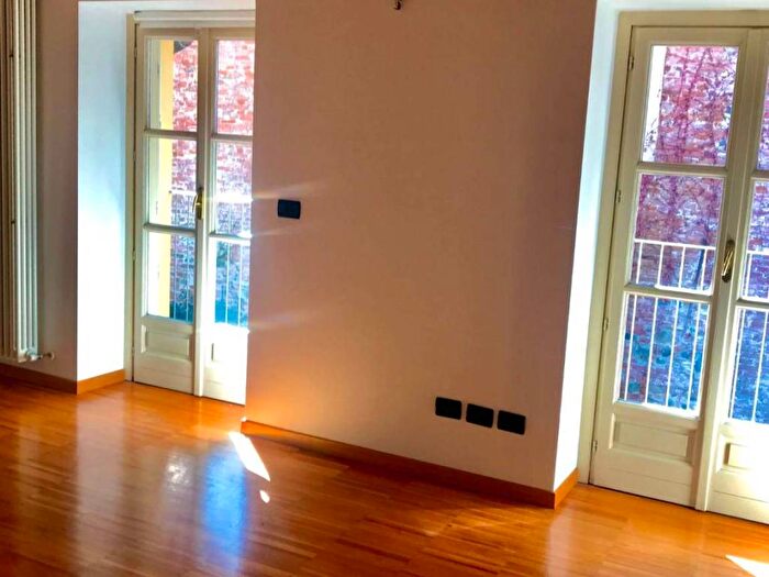 Appartamento bilocale in affitto in corso Cairoli, Via della Rocca, Torino