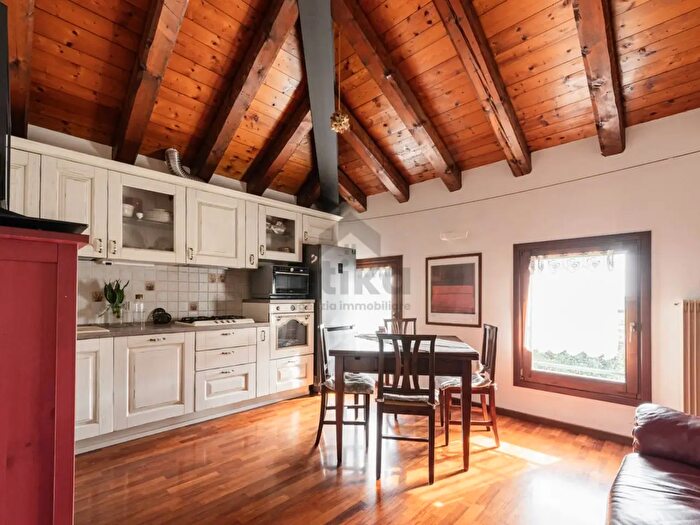 Appartamento trilocale in vendita in Via dei Picchi, Treviso