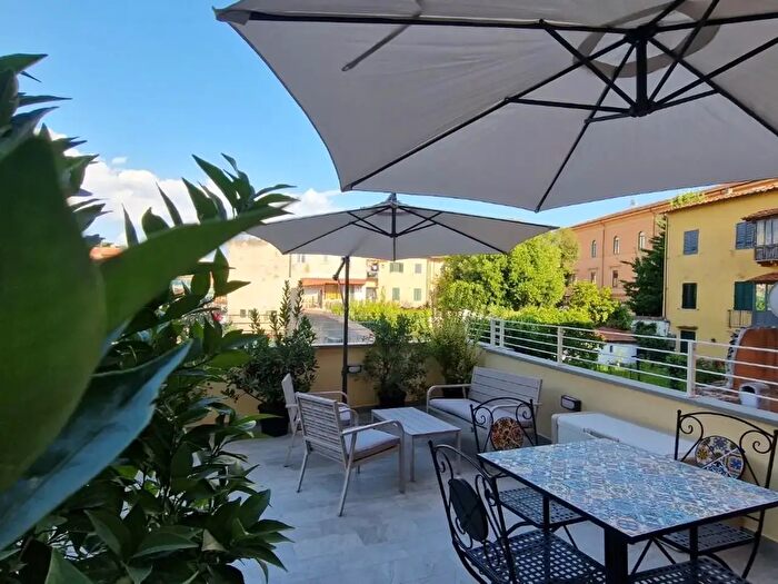 Appartamento trilocale in affitto in Pisa