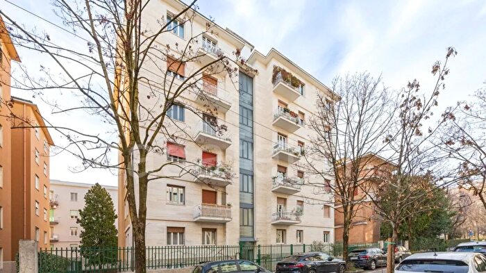 Appartamento con 6 locali in vendita in Via Zambianchi Bergamo Bergamo, Bergamo
