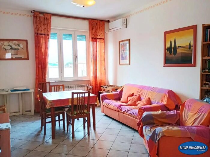 Appartamento quadrilocale in vendita in Viareggio