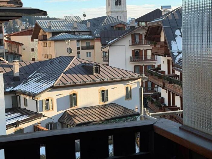 Appartamento quadrilocale in affitto in Corso Italia, Centro, Cortina dAmpezzo