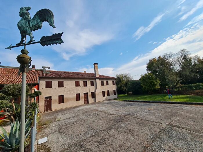 Casa con 11 locali in vendita in Via Padova, Conselve