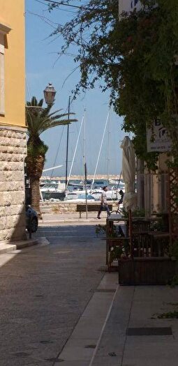 Appartamento monolocale in affitto in Piazza Teatro, Trani