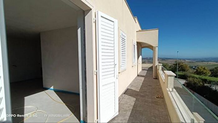 Appartamento trilocale in vendita in Pollenza