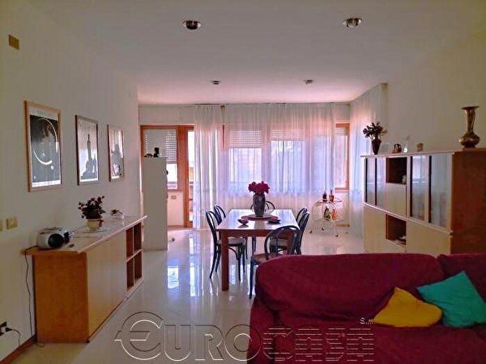 Appartamento con 6 locali in vendita in Umbertide