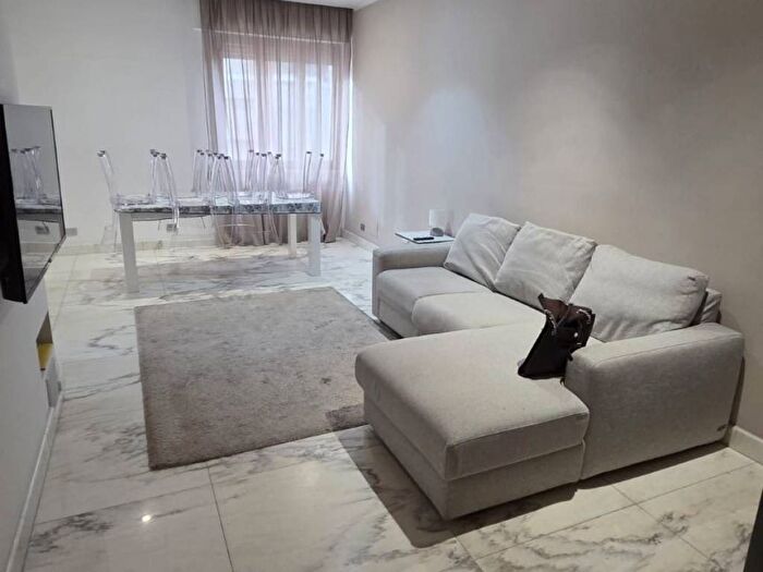 Appartamento quadrilocale in affitto in Via Felice Cavallotti, Marina di Carrara, Carrara