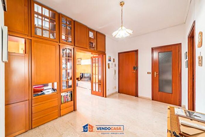 Case in Vendita e in Affitto - 3