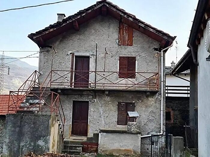 Casa quadrilocale in vendita in Chambave