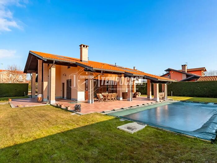 Casa con 5 locali in vendita in Via Giuseppe Garibaldi, Santena