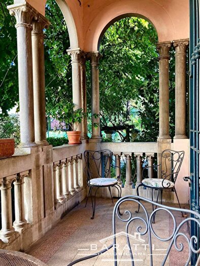 Casa con 12 locali in vendita in Reggio Emilia