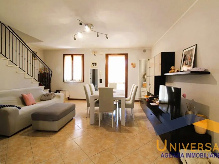 Casa in vendita in Via Parpaiola, Campodarsego
